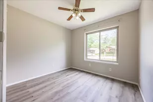 722 Meadowglen Dr, Duncanville, TX 75137 - Photo 15