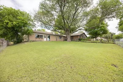 722 Meadowglen Drive, Duncanville, TX 75137 - Photo 23