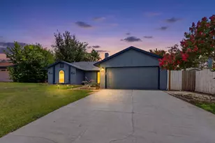 3508 Grande Bulevar, Irving, TX 75062 - Photo 1