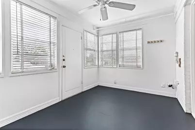 1510 S Montreal Avenue S, Dallas, TX 75208 - Photo 13