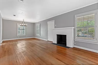 1510 S Montreal Avenue S, Dallas, TX 75208 - Photo 5
