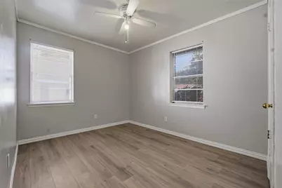 4577 Bonanza Lane, Dallas, TX 75211 - Photo 13