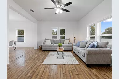 611 Cherry Street, Bowie, TX 76230 - Photo 9