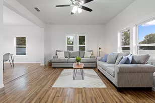 611 Cherry St, Bowie, TX 76230 - Photo 9