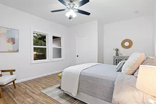 611 Cherry St, Bowie, TX 76230 - Photo 13
