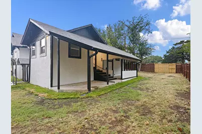611 Cherry Street, Bowie, TX 76230 - Photo 33