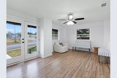 611 Cherry Street, Bowie, TX 76230 - Photo 25