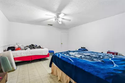 1721 Overbrook Drive, Arlington, TX 76014 - Photo 11
