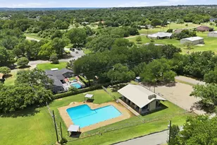 4417 Wildwood Cir, Granbury, TX 76049 - Photo 39