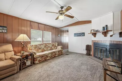 4417 Wildwood Circle, Granbury, TX 76049 - Photo 5