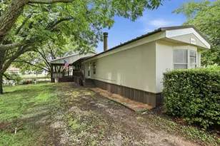 4417 Wildwood Cir, Granbury, TX 76049 - Photo 1