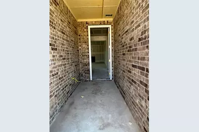 3401 Helena Street, Gainesville, TX 76240 - Photo 3