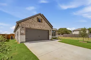 3401 Helena St, Gainesville, TX 76240 - Photo 5