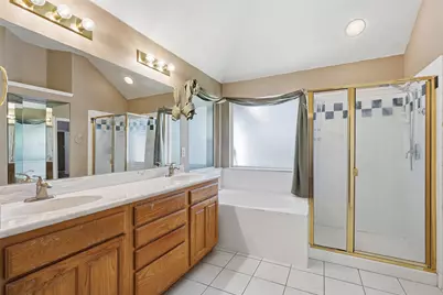 4013 Azalea Drive, Haltom City, TX 76137 - Photo 11
