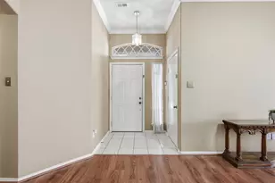 4013 Azalea Dr, Haltom City, TX 76137 - Photo 5