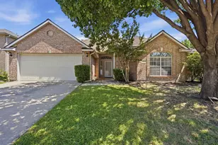 4013 Azalea Dr, Haltom City, TX 76137 - Photo 1