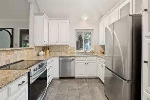 4404 Oak Brook Ct, Arlington, TX 76016 - Photo 11