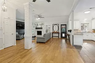 4404 Oak Brook Ct, Arlington, TX 76016 - Photo 7