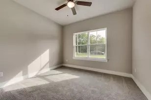 323 Cherry Point Dr, Palmer, TX 75152 - Photo 15