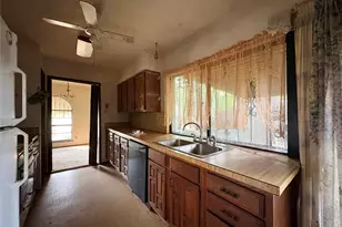 8516 Londonderry Ln, Dallas, TX 75228 - Photo 7
