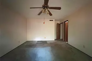 8516 Londonderry Ln, Dallas, TX 75228 - Photo 13