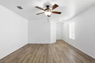 6712 Meadow Way Ln, Fort Worth, TX 76179 - Photo 7