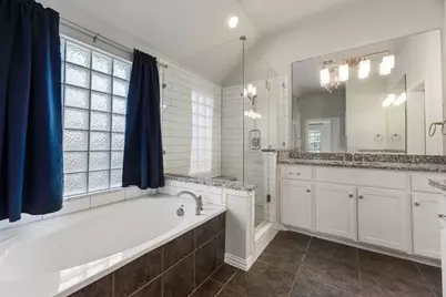 2518 Bill Moses Parkway, Farmers Branch, TX 75234 - Photo 11