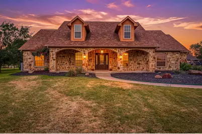 910 Mallard Pointe Drive, Granbury, TX 76049 - Photo 1