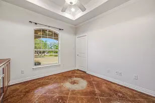 910 Mallard Pointe Dr, Granbury, TX 76049 - Photo 11