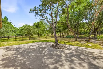 910 Mallard Pointe Drive, Granbury, TX 76049 - Photo 31