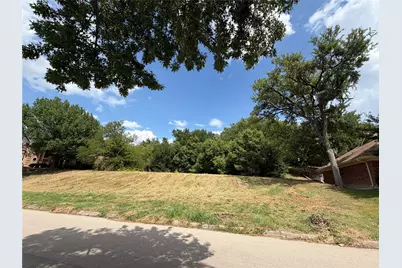 18 Thornhill Road, Benbrook, TX 76132 - Photo 5