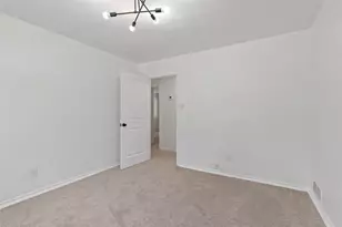 841 Brookwood Dr, Dallas, TX 75224 - Photo 13