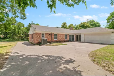 841 Brookwood Drive, Dallas, TX 75224 - Photo 15