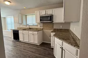 4910 Kelso Ln, Garland, TX 75043 - Photo 11