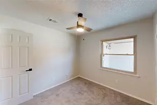 6412 Grasshopper Dr, Watauga, TX 76148 - Photo 17
