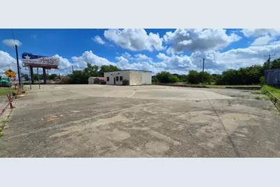1404 N Stemmons Freeway, Sanger, TX 76266 - Photo 5