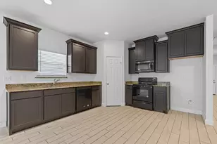 2911 Marshall St, Greenville, TX 75401 - Photo 5