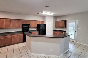 3408 Columbus St, Gainesville, TX 76240 - Photo 5