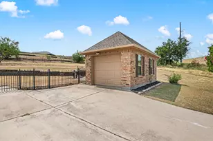 1110 Mt Ln, Rhome, TX 76078 - Photo 37