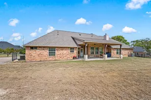 1110 Mt Ln, Rhome, TX 76078 - Photo 33
