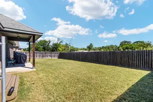 591 E Eubank St, Mabank, TX 75147 - Photo 23