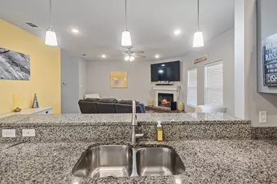 591 E Eubank Street, Mabank, TX 75147 - Photo 9