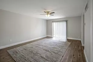 2203 Sheraton Dr, Carrollton, TX 75007 - Photo 7