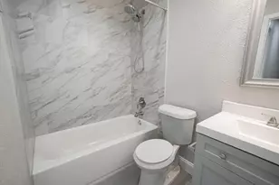 2203 Sheraton Dr, Carrollton, TX 75007 - Photo 15