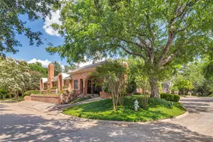 16028 Chalfont Pl, Dallas, TX 75248 - Photo 1
