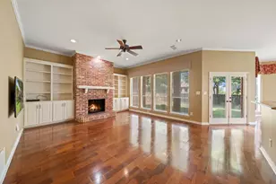 917 Hills Creek Dr, McKinney, TX 75072 - Photo 5