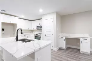 209 W 9th St, Kemp, TX 75143 - Photo 7
