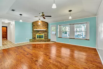 306 Woodlawn Drive, Keene, TX 76059 - Photo 9