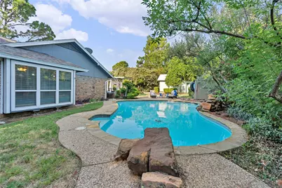 306 Woodlawn Drive, Keene, TX 76059 - Photo 27