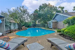 306 Woodlawn Dr, Keene, TX 76059 - Photo 1